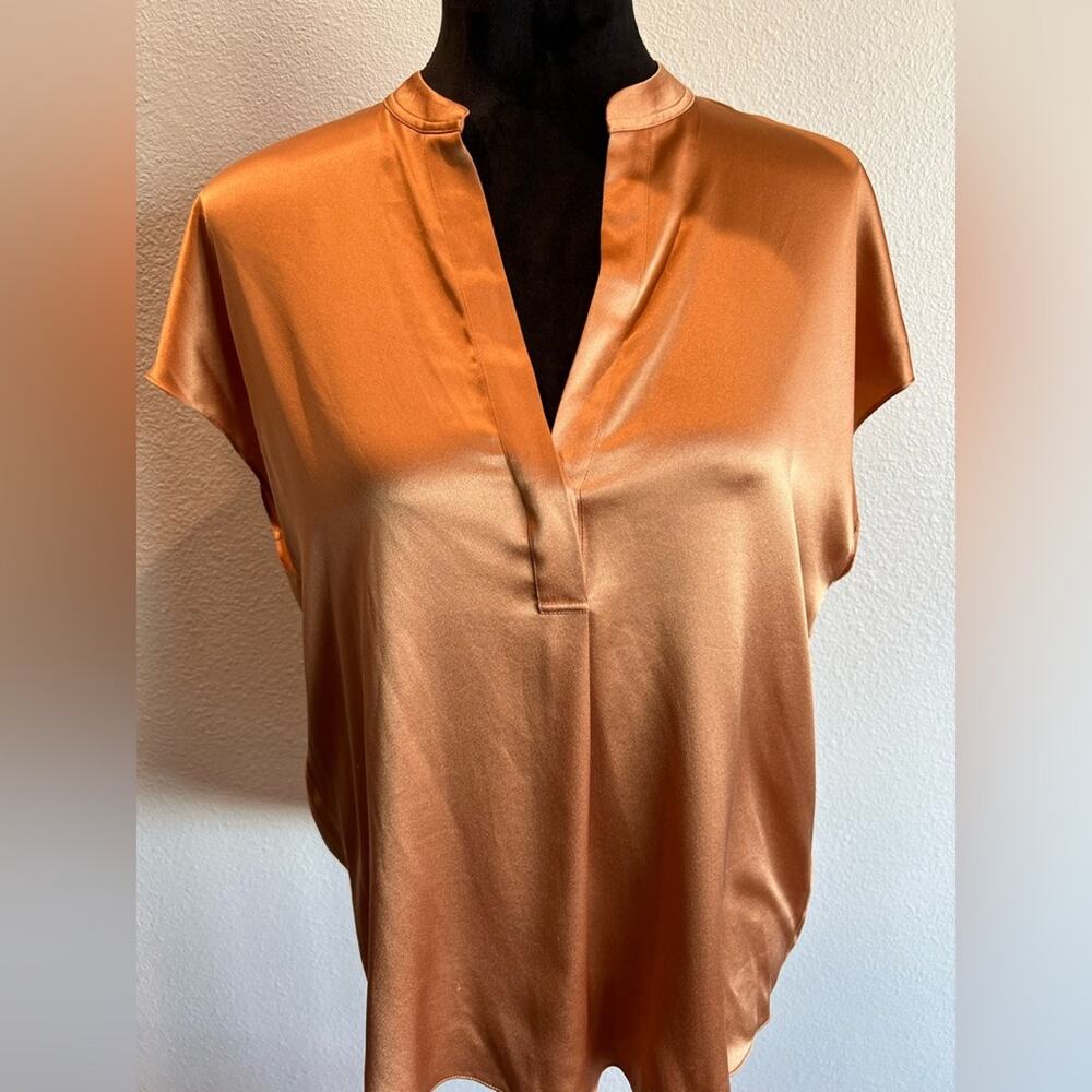 Vince Size Small 100% Shiny Silk V-Neck Blouse - Copper Brown
